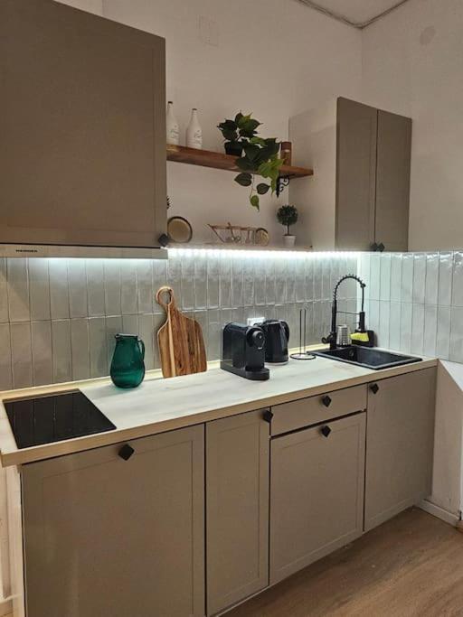 Heart Of City Center 4Br 2Bath 10 Pers Bukareszt Zewnętrze zdjęcie