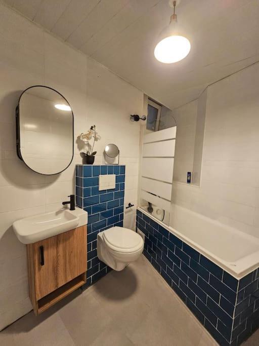 Heart Of City Center 4Br 2Bath 10 Pers Bukareszt Zewnętrze zdjęcie
